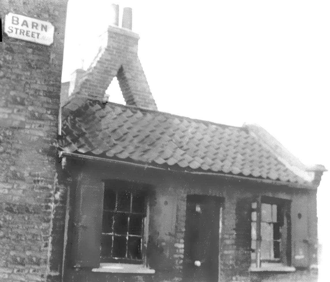 !9thC cottage in Barn Street, Stoke Newington.